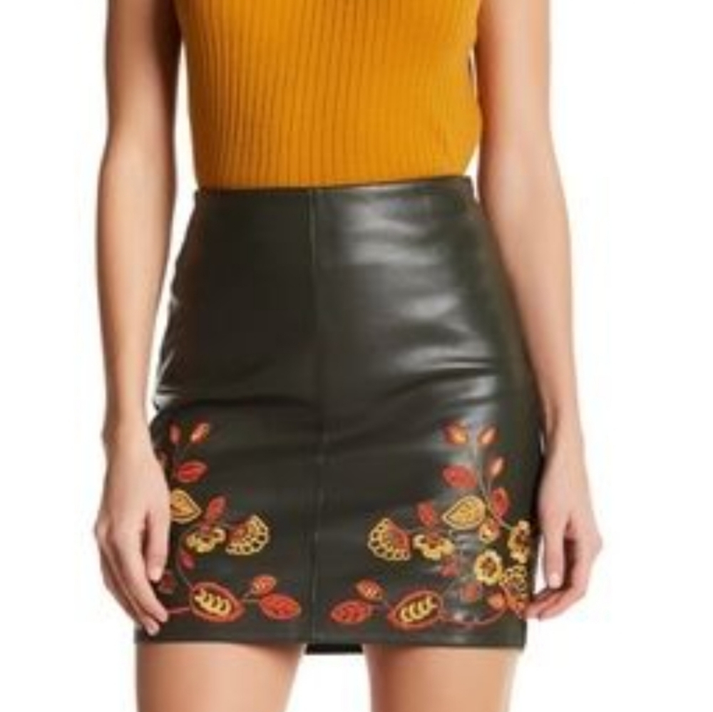 Romeo and Juliet couture leather style skirt nwt